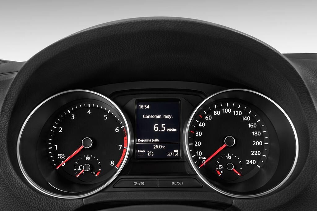 Volkswagen Polo (Baujahr 2014) Highline Bluemotion 5 Türen Tacho und Fahrerinstrumente