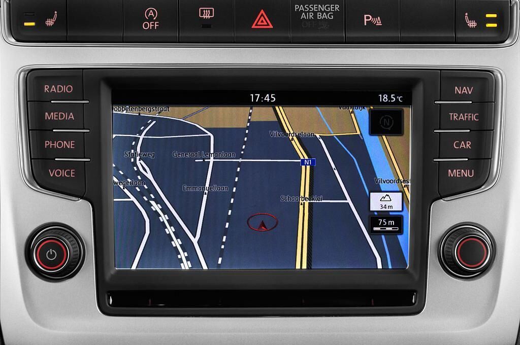 Volkswagen Polo (Baujahr 2015) Cross 5 Türen Radio und Infotainmentsystem