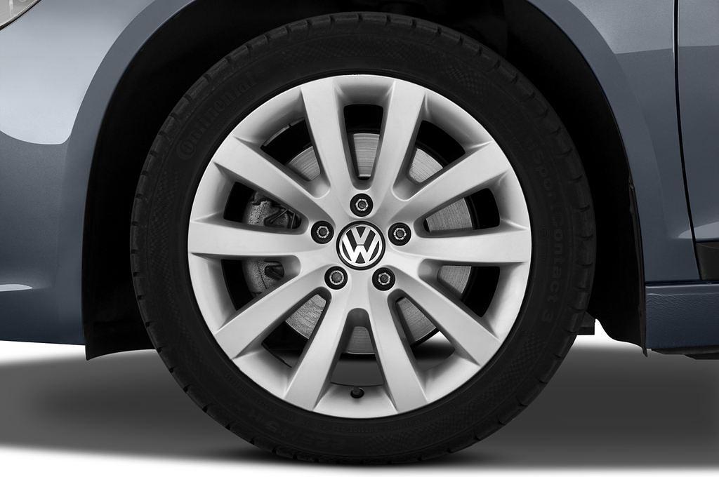 Volkswagen Scirocco (Baujahr 2010) Sport 3 Türen Reifen und Felge