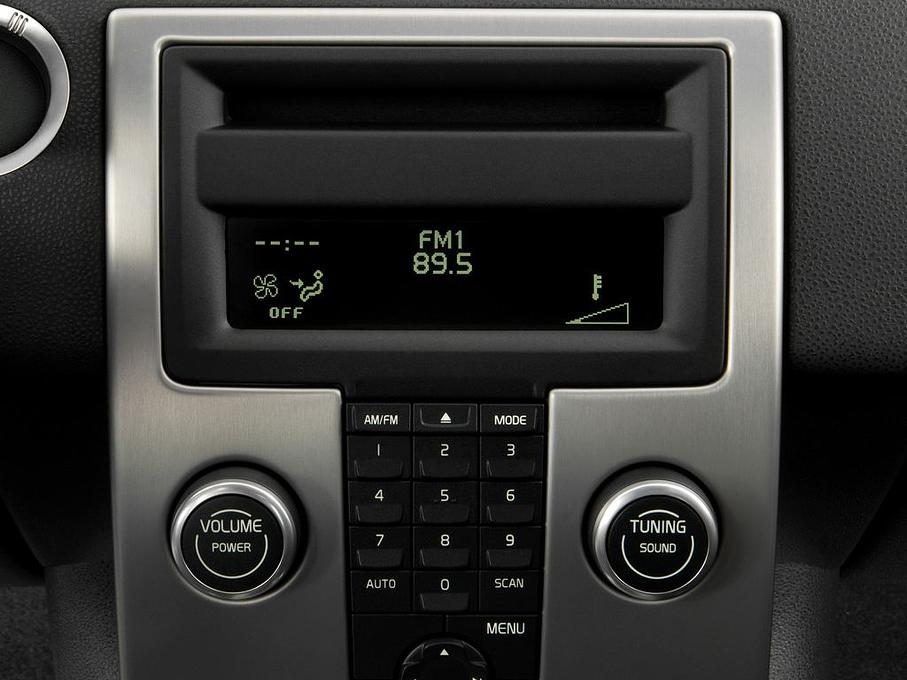 Volvo V50 (Baujahr 2010) Momentum 5 Türen Radio und Infotainmentsystem