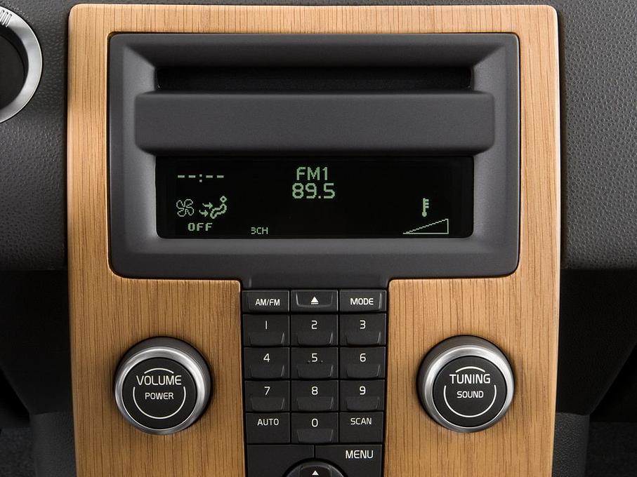 Volvo S40 (Baujahr 2010) Momentum 4 Türen Radio und Infotainmentsystem