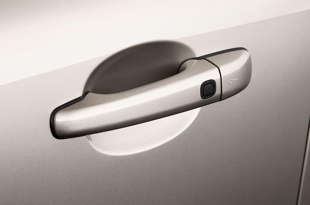 Volvo XC70 (Baujahr 2011) Kinetic 5 Türen Türgriff