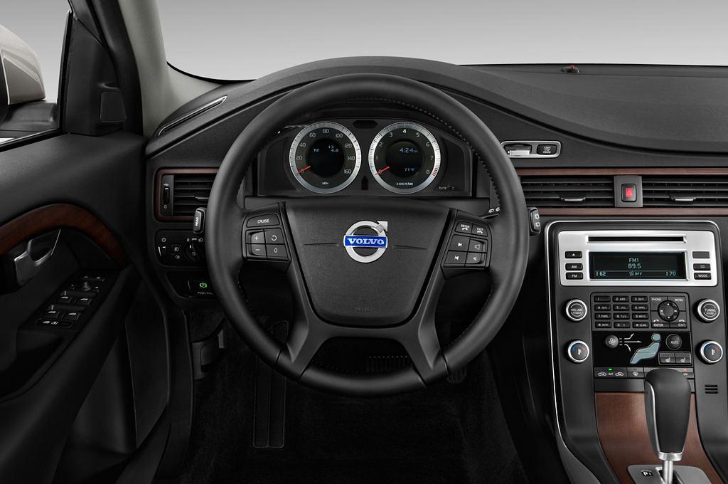 Volvo XC70 (Baujahr 2011) Kinetic 5 Türen Lenkrad