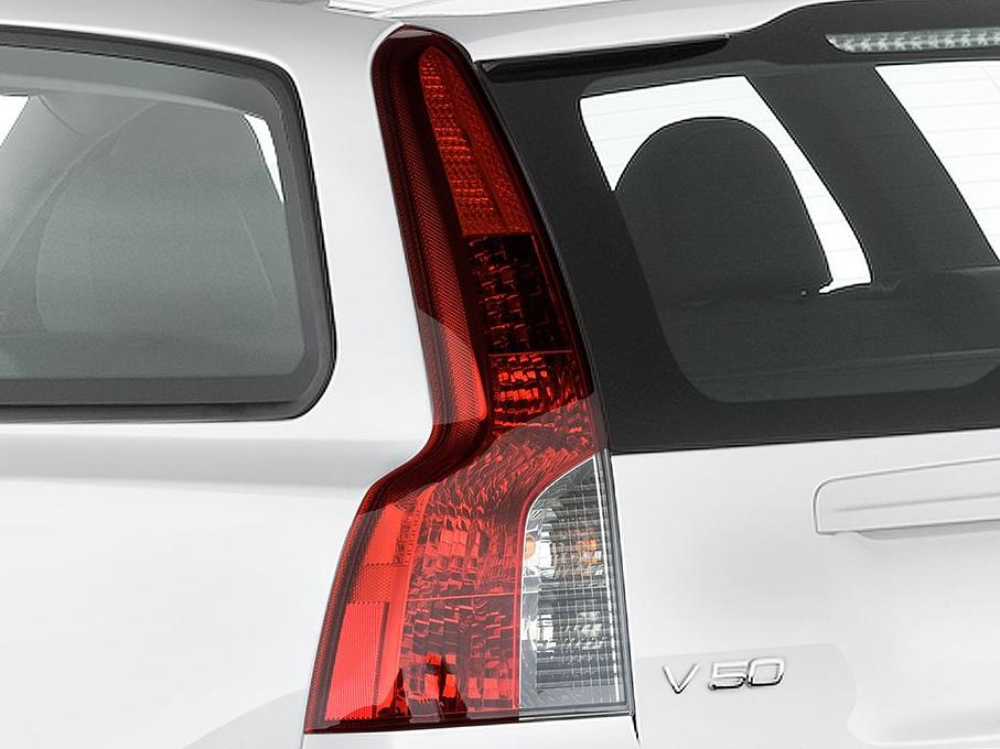 Volvo V50 (Baujahr 2010) Momentum 5 Türen Rücklicht