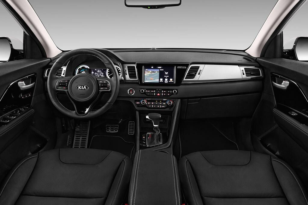 KIA Niro Hybride (Baujahr 2017) Spirit 5 Türen Cockpit und Innenraum
