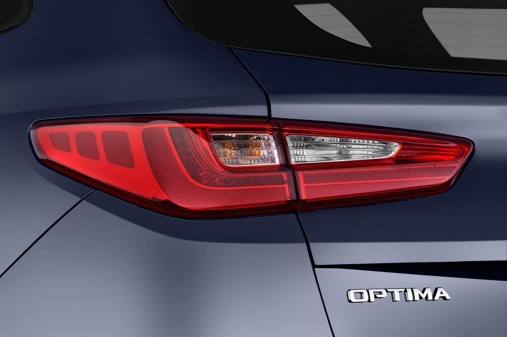 KIA Optima Sportswagon (Baujahr 2017) Spirit 5 Türen Rücklicht