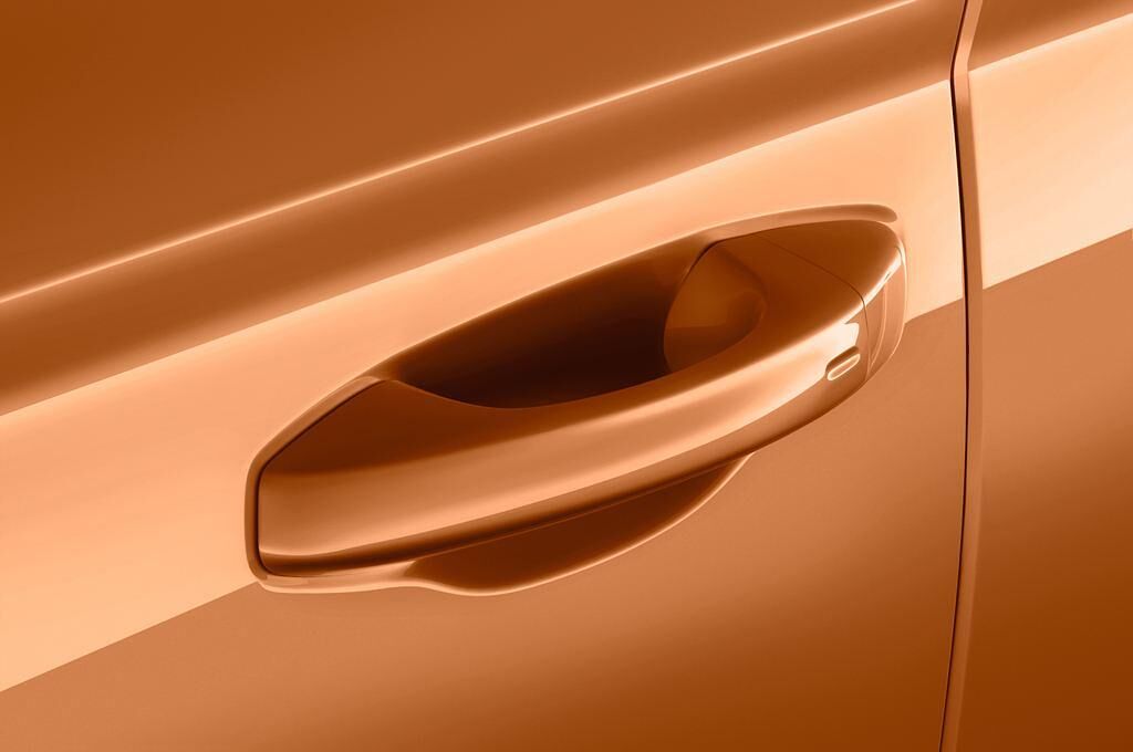 SEAT Ateca (Baujahr 2017) Xcellence 5 Türen Türgriff