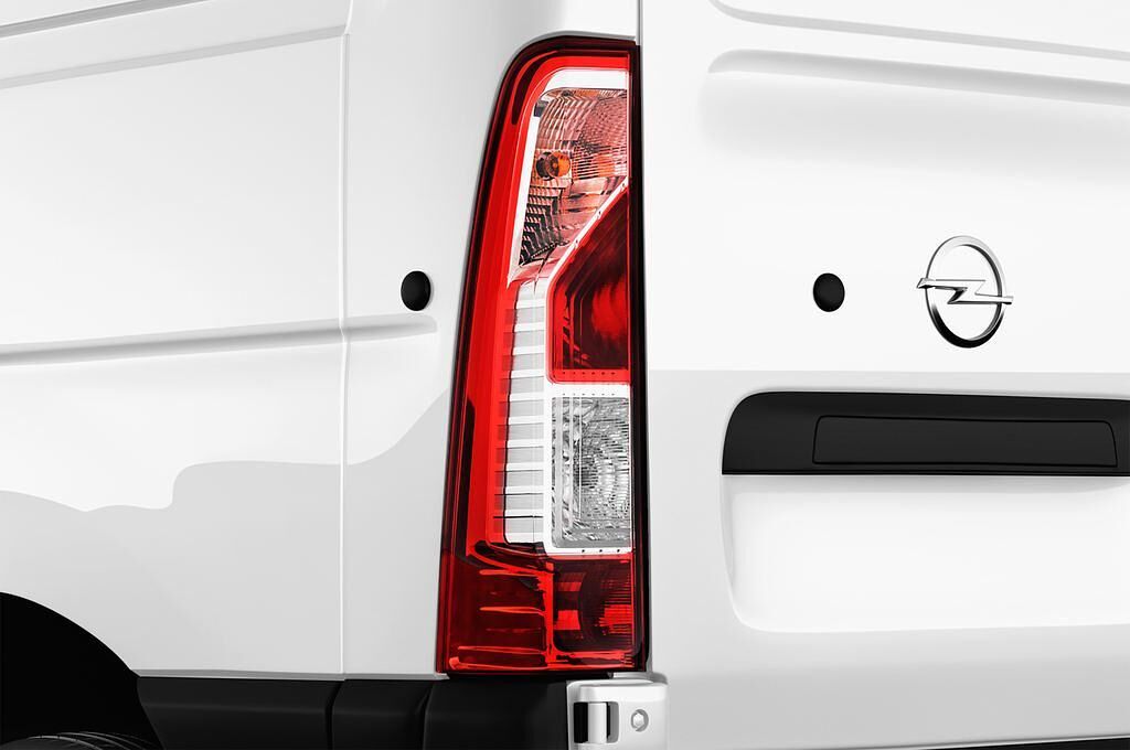Opel Movano (Baujahr 2017) - 4 Türen Rücklicht