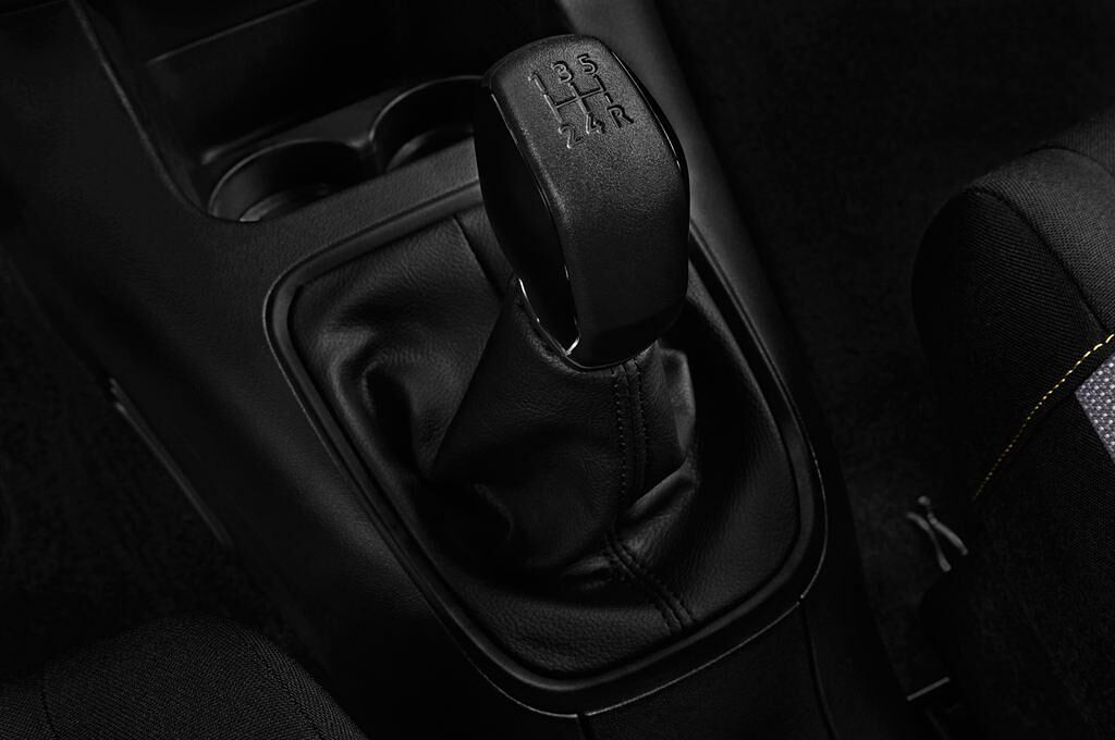 Citroen C3 (Baujahr 2017) Feel 5 Türen Schalthebel