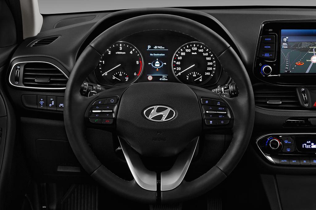 Hyundai i30 (Baujahr 2017) Premium 5 Türen Lenkrad