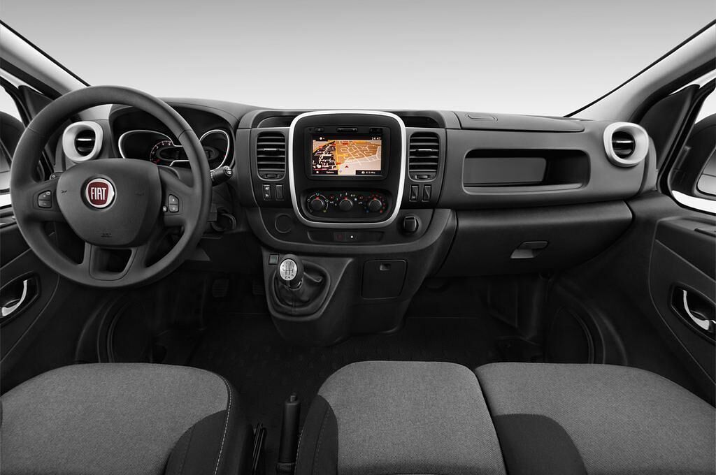 FIAT Talento (Baujahr 2017) Basis 4 Türen Cockpit und Innenraum