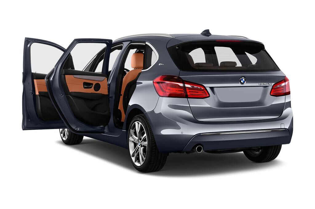 BMW 2 Series Active Tourer (Baujahr 2017) Luxury Line 5 Türen Tür geöffnet