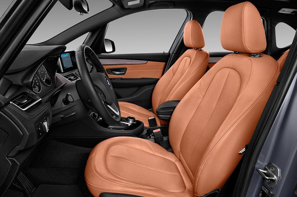 BMW 2 Series Active Tourer (Baujahr 2017) Luxury Line 5 Türen Vordersitze