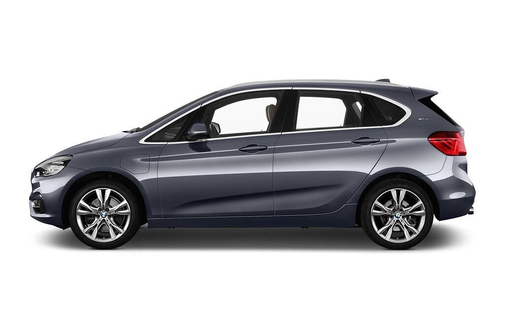 BMW 2 Series Active Tourer (Baujahr 2017) Luxury Line 5 Türen Seitenansicht