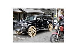 Rückblick 2008: Zurück in die Vergangenheit - Hummer als Kunstwerk Rückblick 2008: Zurück in die Vergangenheit - Hummer als Kunstwerk