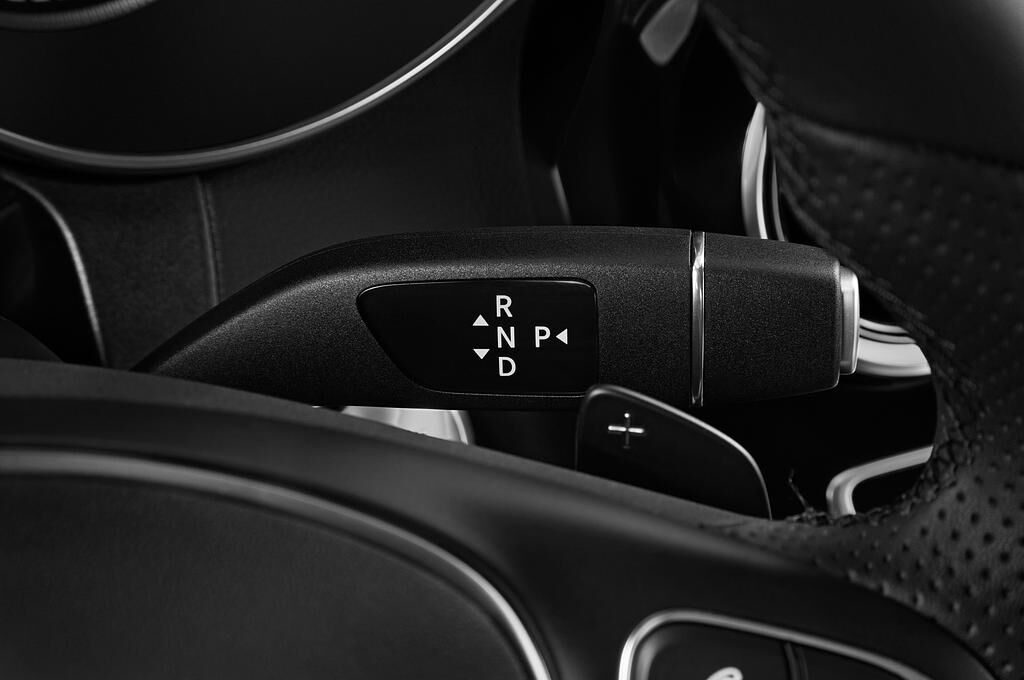 Mercedes C Class (Baujahr 2018) AMG Line 5 Türen Schalthebel