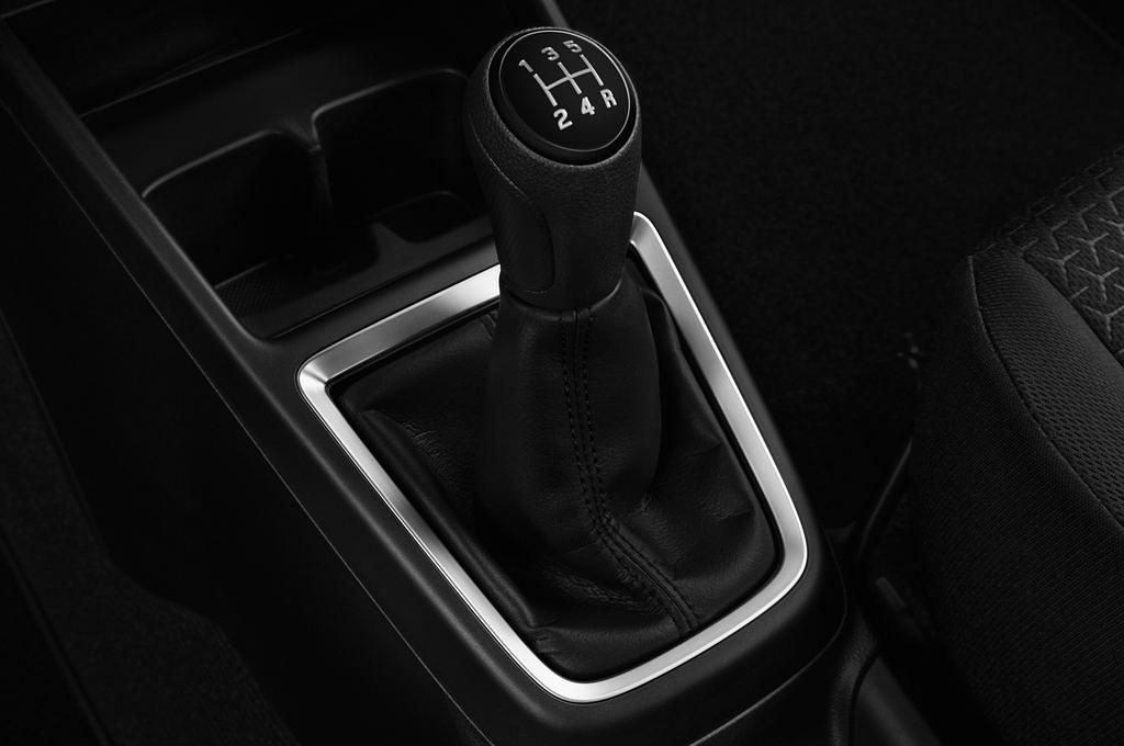 Suzuki Swift (Baujahr 2017) Comfort 5 Türen Schalthebel