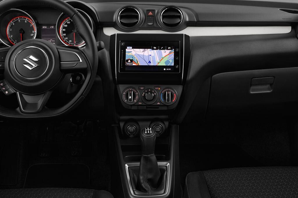 Suzuki Swift (Baujahr 2017) Comfort 5 Türen Mittelkonsole