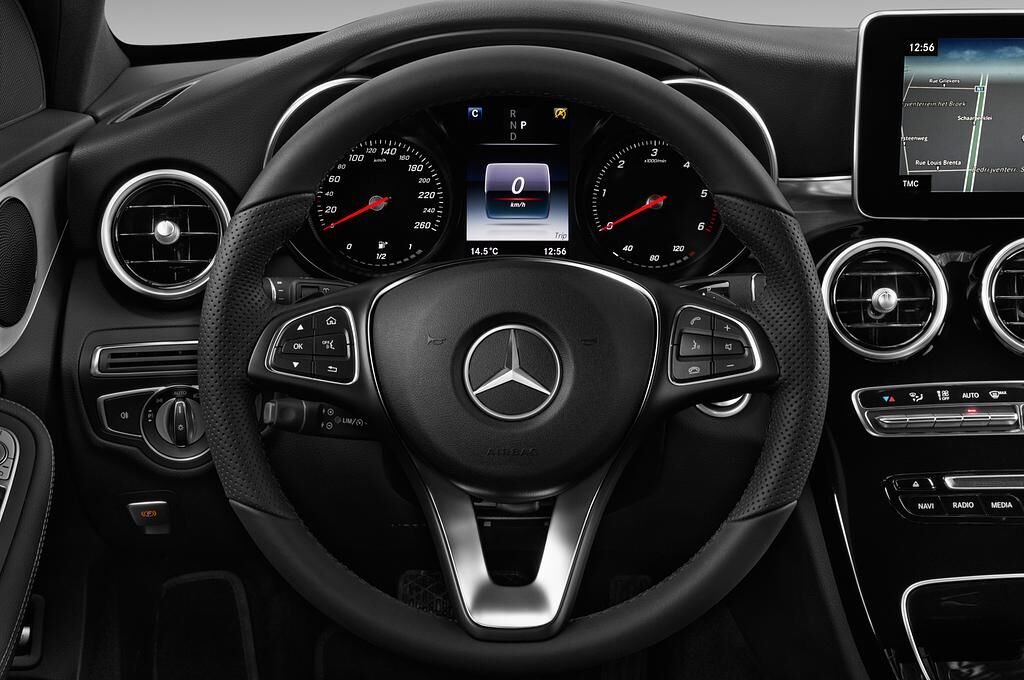 Mercedes C Class (Baujahr 2018) AMG Line 5 Türen Lenkrad