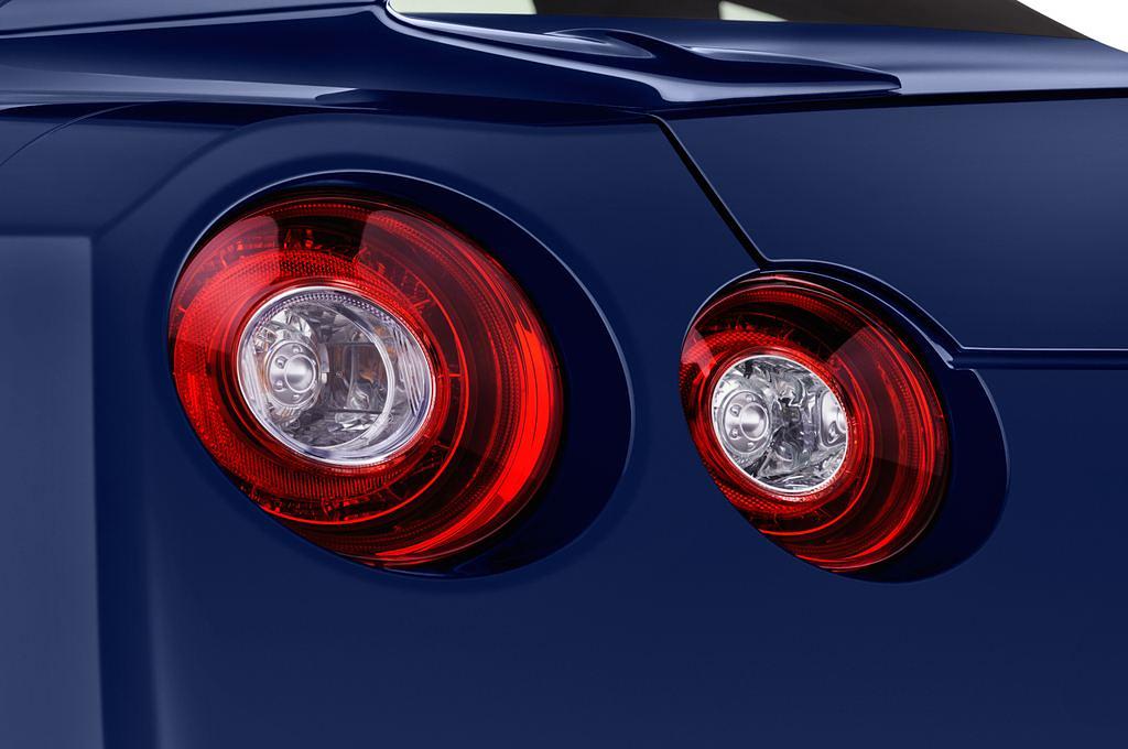 Nissan GT-R (Baujahr 2017) Black Edition 2 Türen Rücklicht