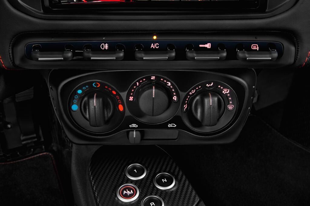 Alfa Romeo 4C (Baujahr 2017) - 2 Türen Temperatur und Klimaanlage