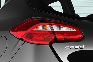 Kia cee'd (Baujahr 2016) Platinum Edition 5 Türen Rücklicht