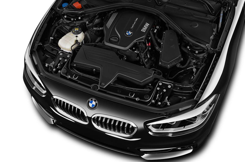 BMW 1 Series (Baujahr 2017) Sport 5 Türen Motor