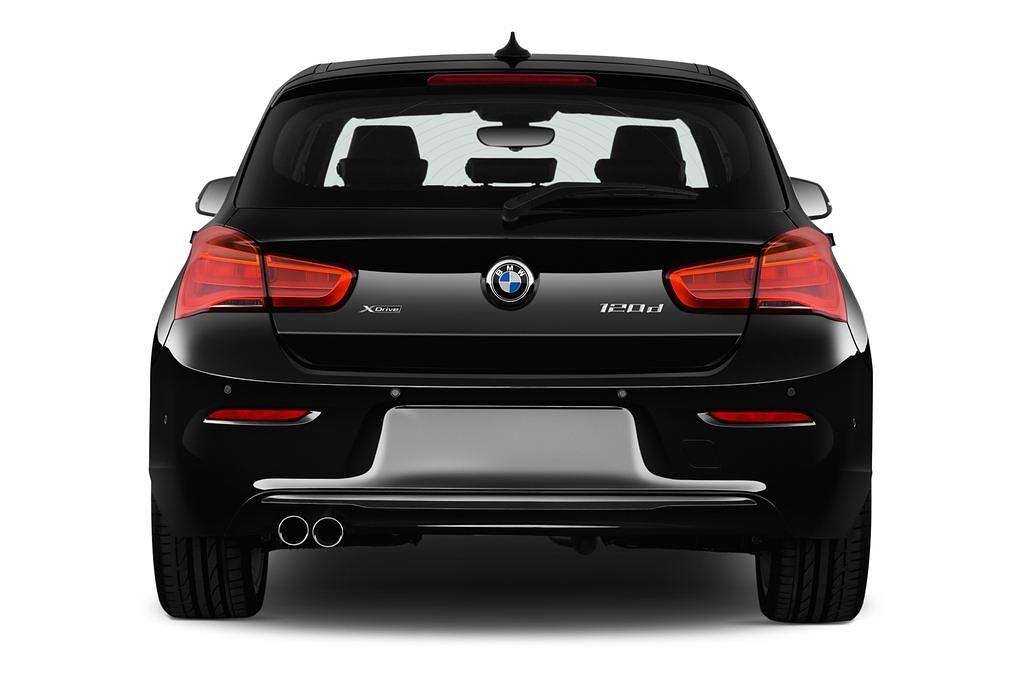BMW 1 Series (Baujahr 2017) Sport 5 Türen Heckansicht