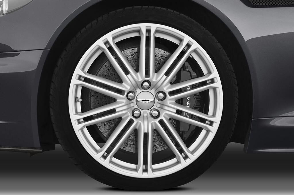 Aston Martin DBS (Baujahr 2010) - 2 Türen Reifen und Felge