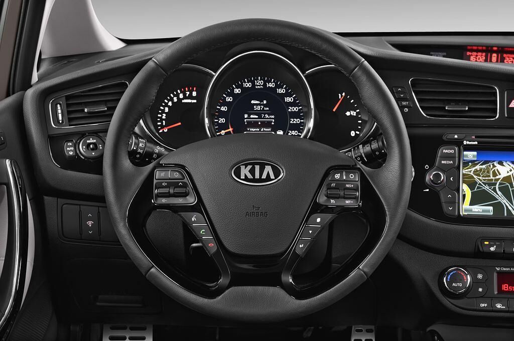 Kia cee'd (Baujahr 2013) Spirit 5 Türen Lenkrad