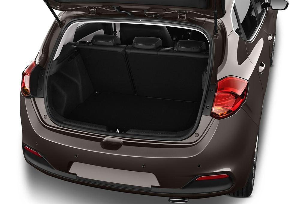 Kia cee'd (Baujahr 2013) Spirit 5 Türen Kofferraum