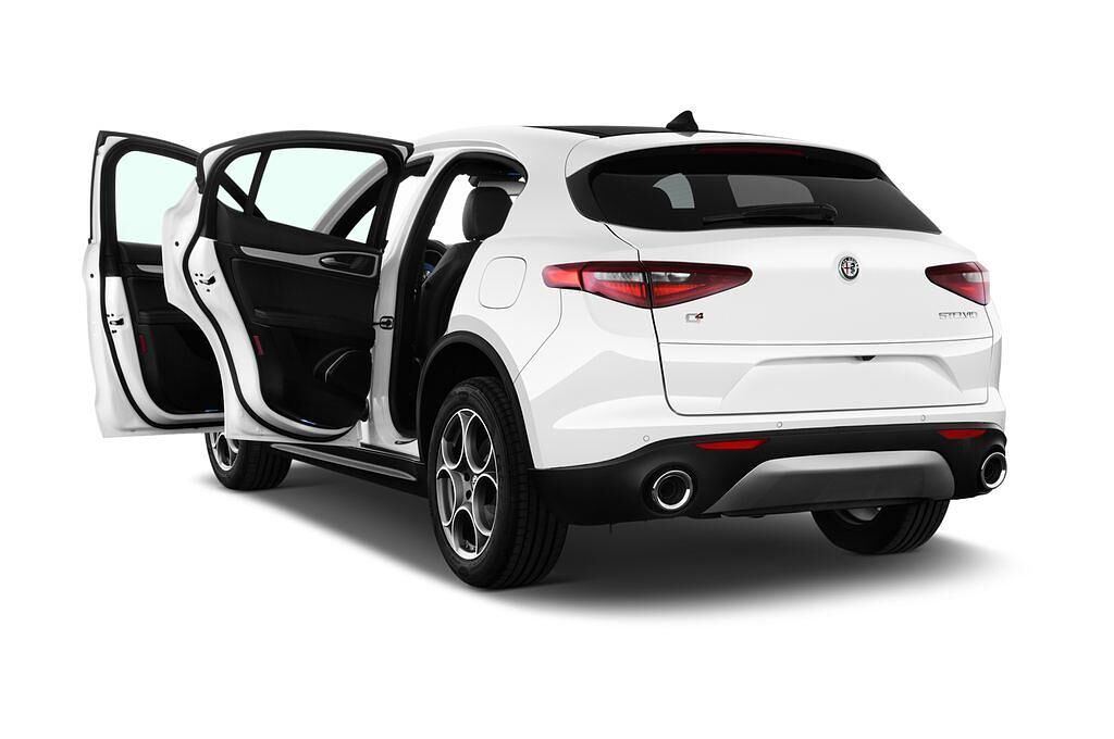 Alfa Romeo Stelvio (Baujahr 2017) - 5 Türen Tür geöffnet