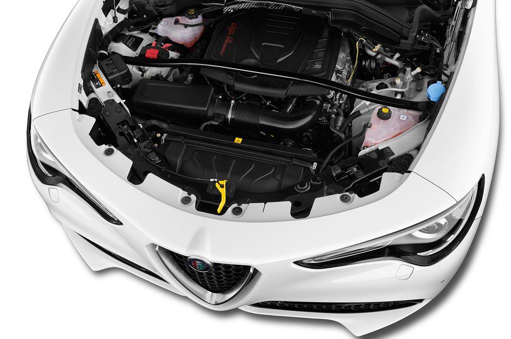 Alfa Romeo Stelvio (Baujahr 2017) - 5 Türen Motor