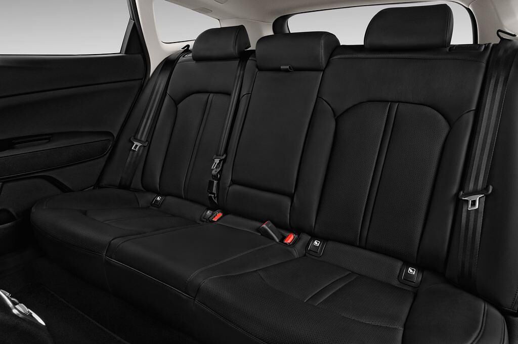 KIA Optima Sportswagon (Baujahr 2017) Spirit 5 Türen Rücksitze