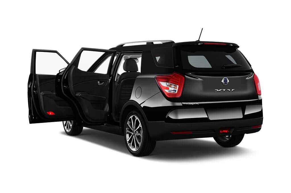 SsangYong XLV (Baujahr 2017) Sapphire 5 Türen Tür geöffnet