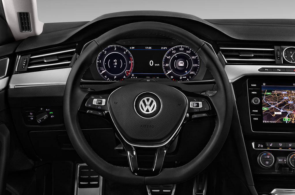 Volkswagen Arteon (Baujahr 2018) Elegance 5 Türen Lenkrad