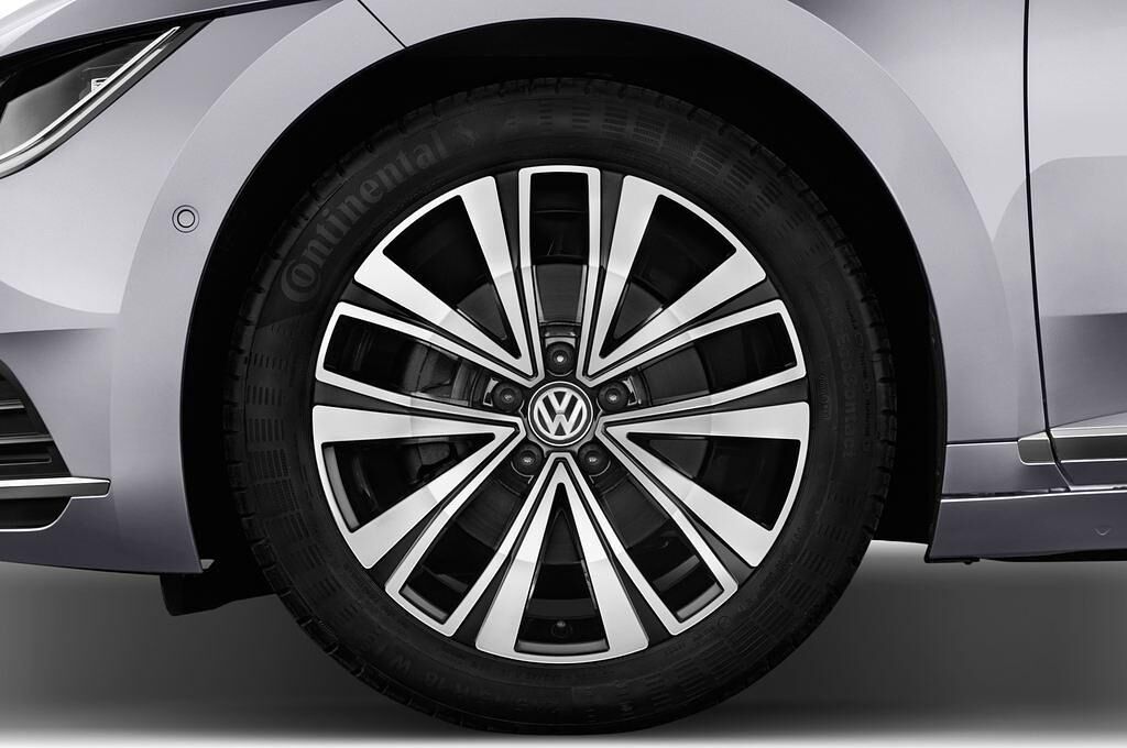 Volkswagen Arteon (Baujahr 2018) Elegance 5 Türen Reifen und Felge