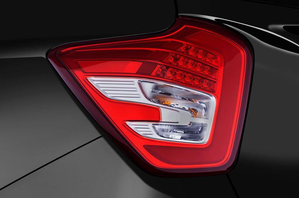 SsangYong XLV (Baujahr 2017) Sapphire 5 Türen Rücklicht