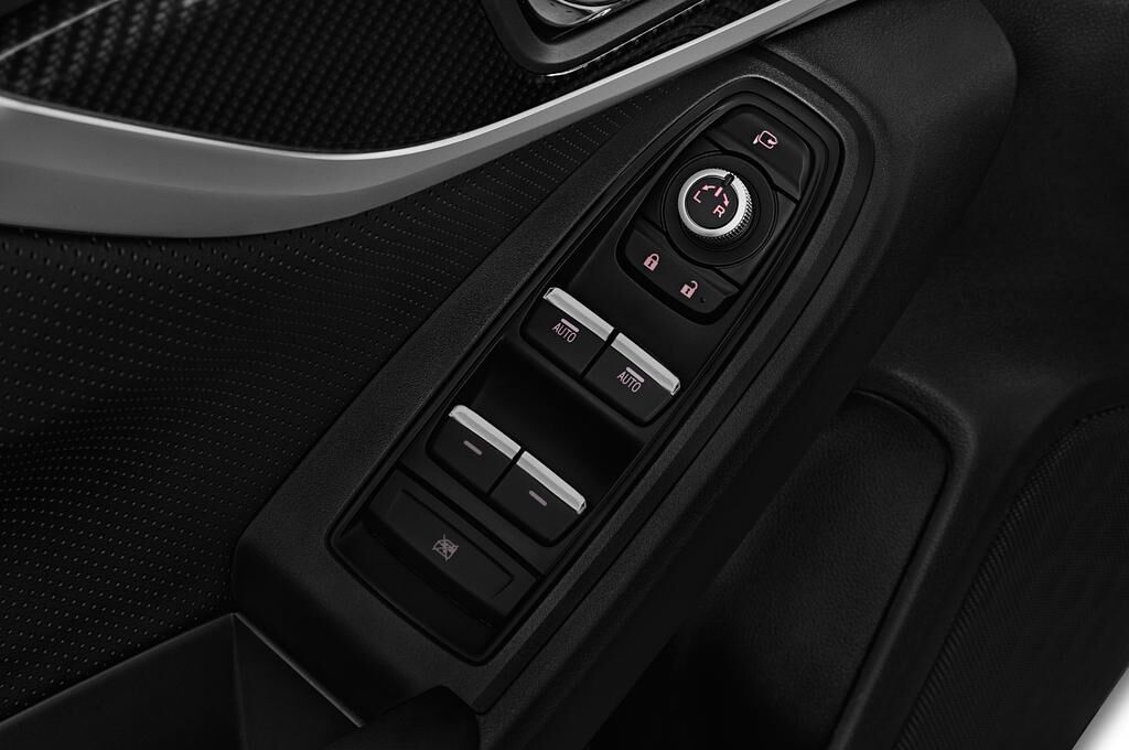 Subaru XV (Baujahr 2018) Exclusive 5 Türen Bedienungselemente Tür