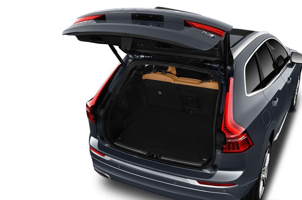 Volvo XC60 (Baujahr 2018) Inscription 5 Türen Kofferraum