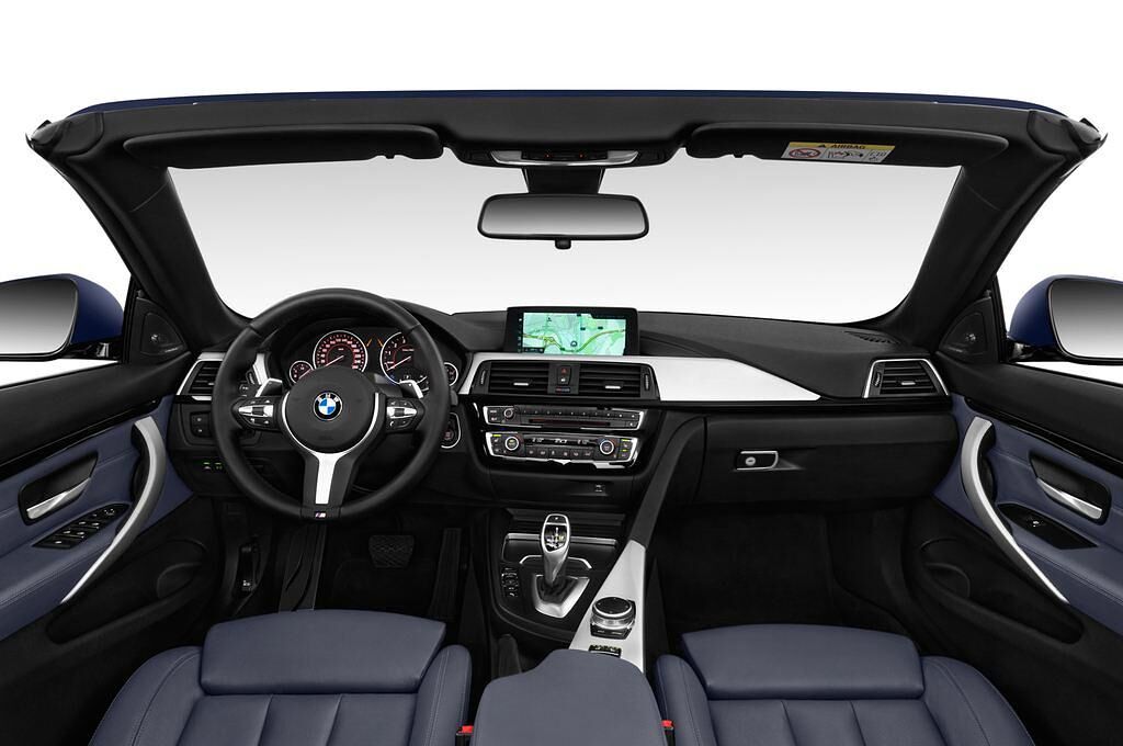 BMW 4 Series (Baujahr 2018) M Sport 2 Türen Cockpit und Innenraum