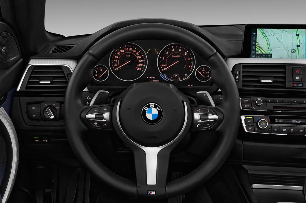 BMW 4 Series (Baujahr 2018) M Sport 2 Türen Lenkrad