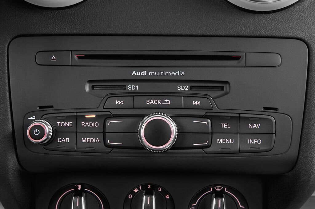 Audi A1 (Baujahr 2011) Ambition 3 Türen Radio und Infotainmentsystem