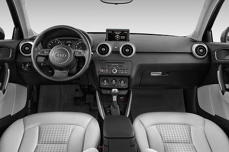 Audi A1 (Baujahr 2011) Ambition 3 Türen Cockpit und Innenraum