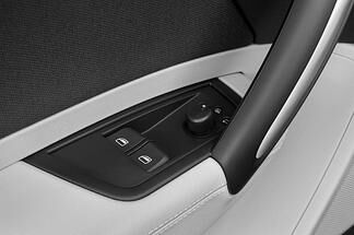 Audi A1 (Baujahr 2011) Ambition 3 Türen Bedienungselemente Tür