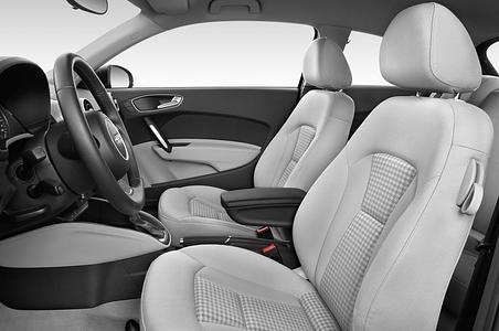 Audi A1 (Baujahr 2011) Ambition 3 Türen Vordersitze