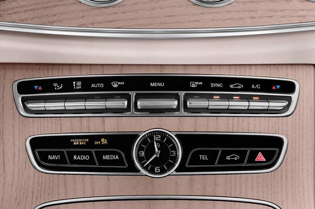 Mercedes E Class (Baujahr 2018) 25th Anniversary 2 Türen Temperatur und Klimaanlage