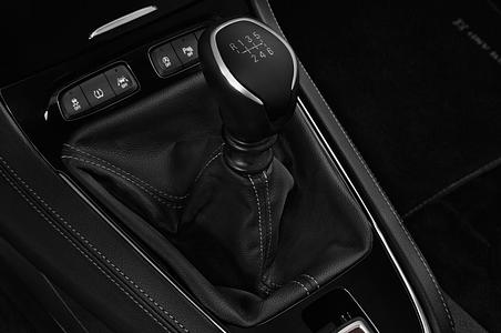 Opel Grandland X (Baujahr 2018) Innovation 5 Türen Schalthebel
