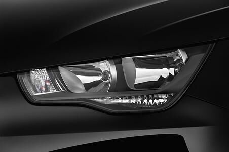 Audi A1 (Baujahr 2011) Ambition 3 Türen Scheinwerfer