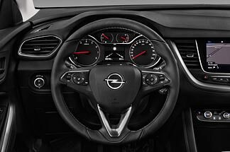 Opel Grandland X (Baujahr 2018) Innovation 5 Türen Lenkrad